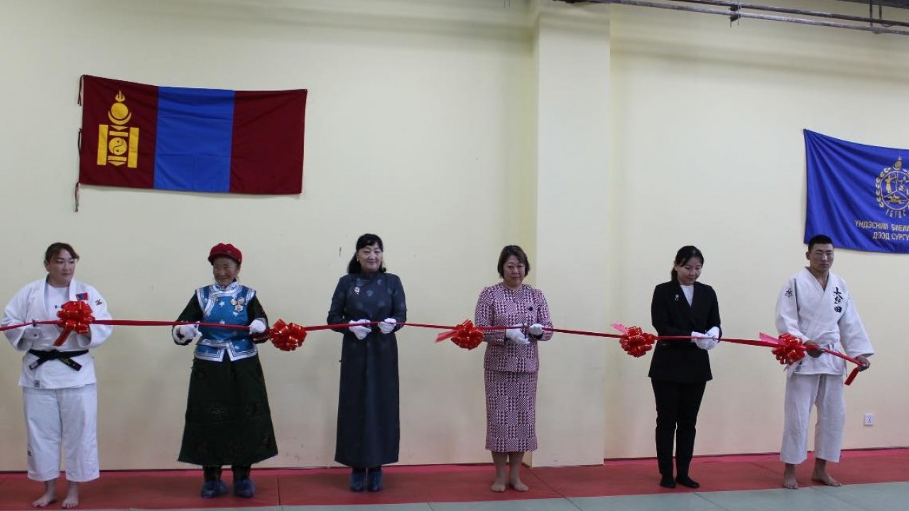 “Тод магнай” клубийн нээлт